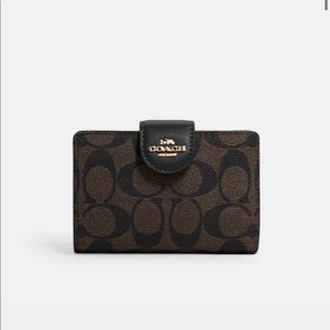 Coach Signature Canvas Wallet